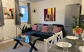 Lovely Serviced Apartment, Free Parking, Oxford