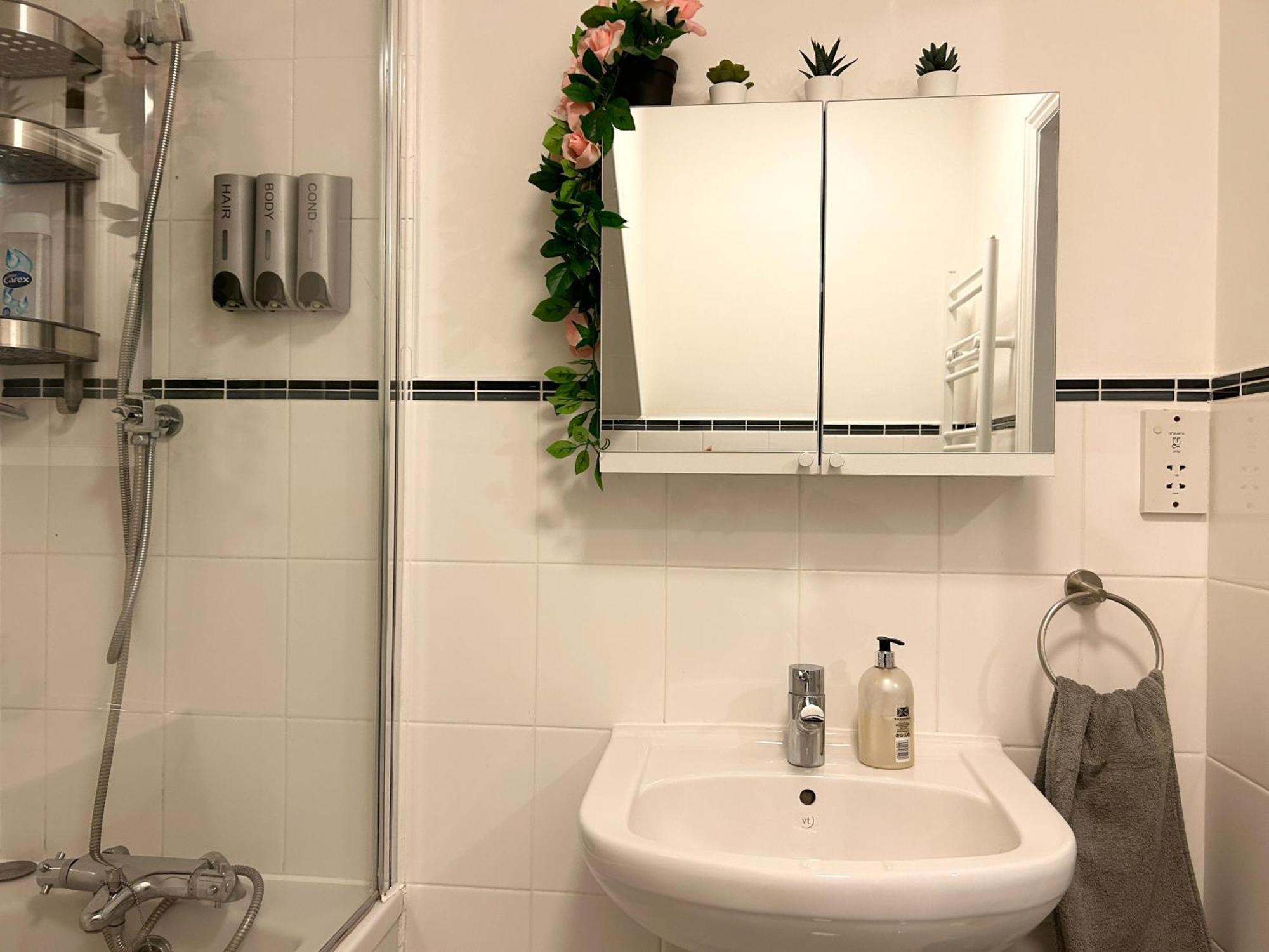 Lovely Serviced Apartment, Free Parking, Oxford Exterior photo